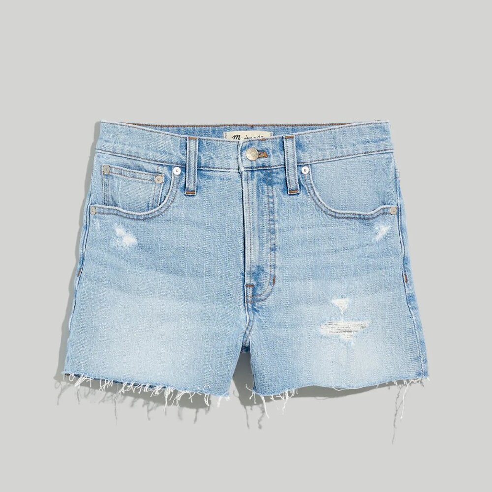 The Perfect Jean Short - Picture 2 of 8